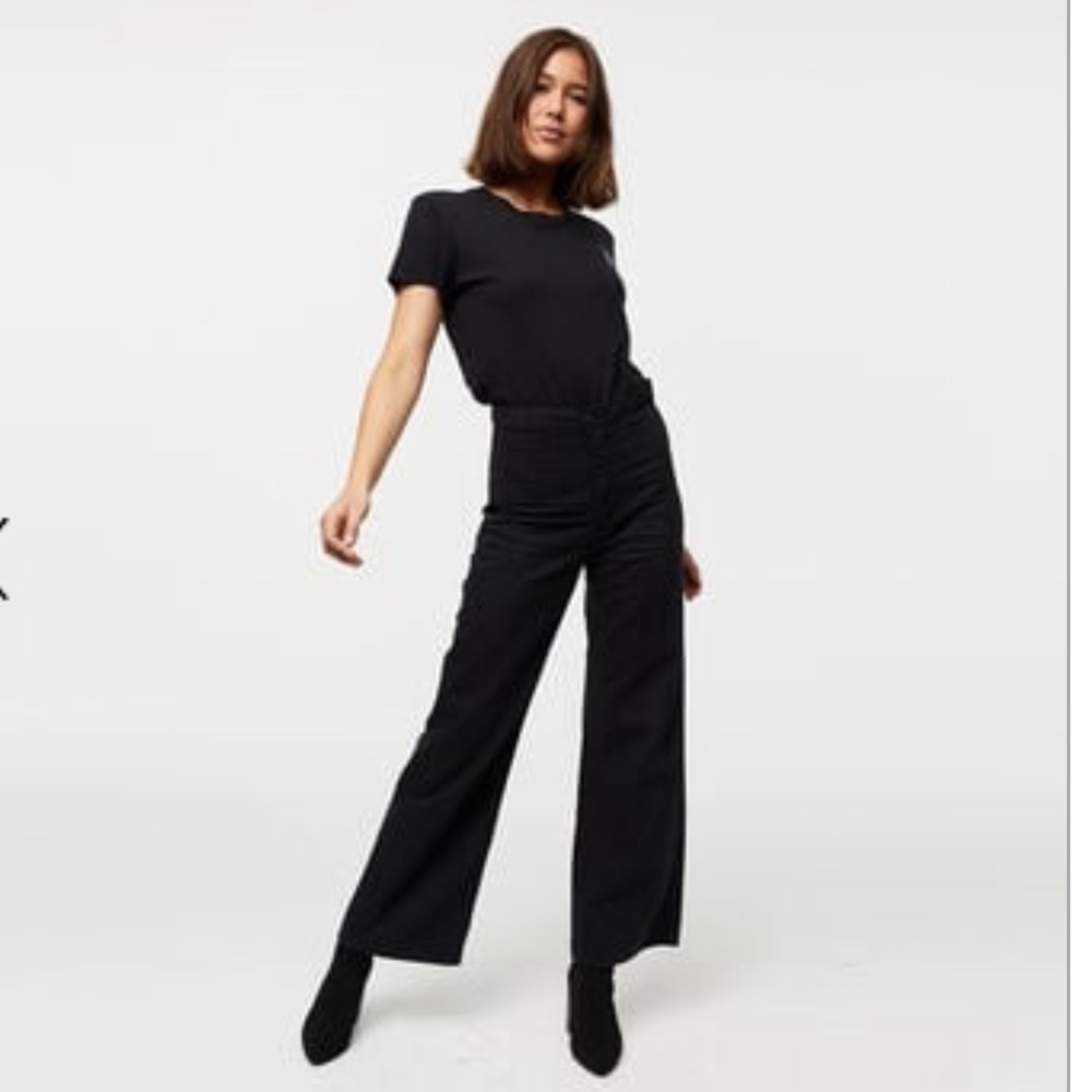 LEVI’S WELLTHREAD RIBCAGE WIDE LEG JEANS | Sz 27